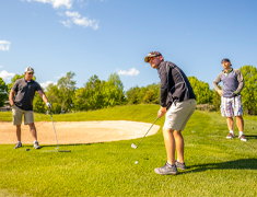 Alums at golf event